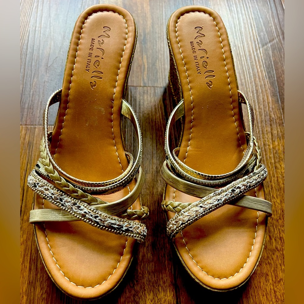 Maribella wedge sandals. No size on shoes but fits US size 7.5